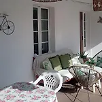 Dos En Casa Amelia *