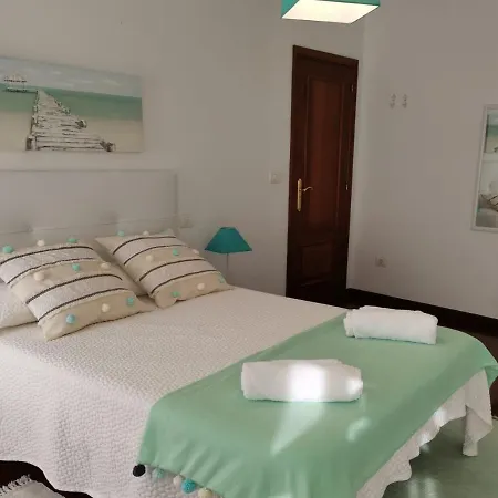 Casa Amelia 1ªp A 50 M Camino De Santiago Holiday home Padron